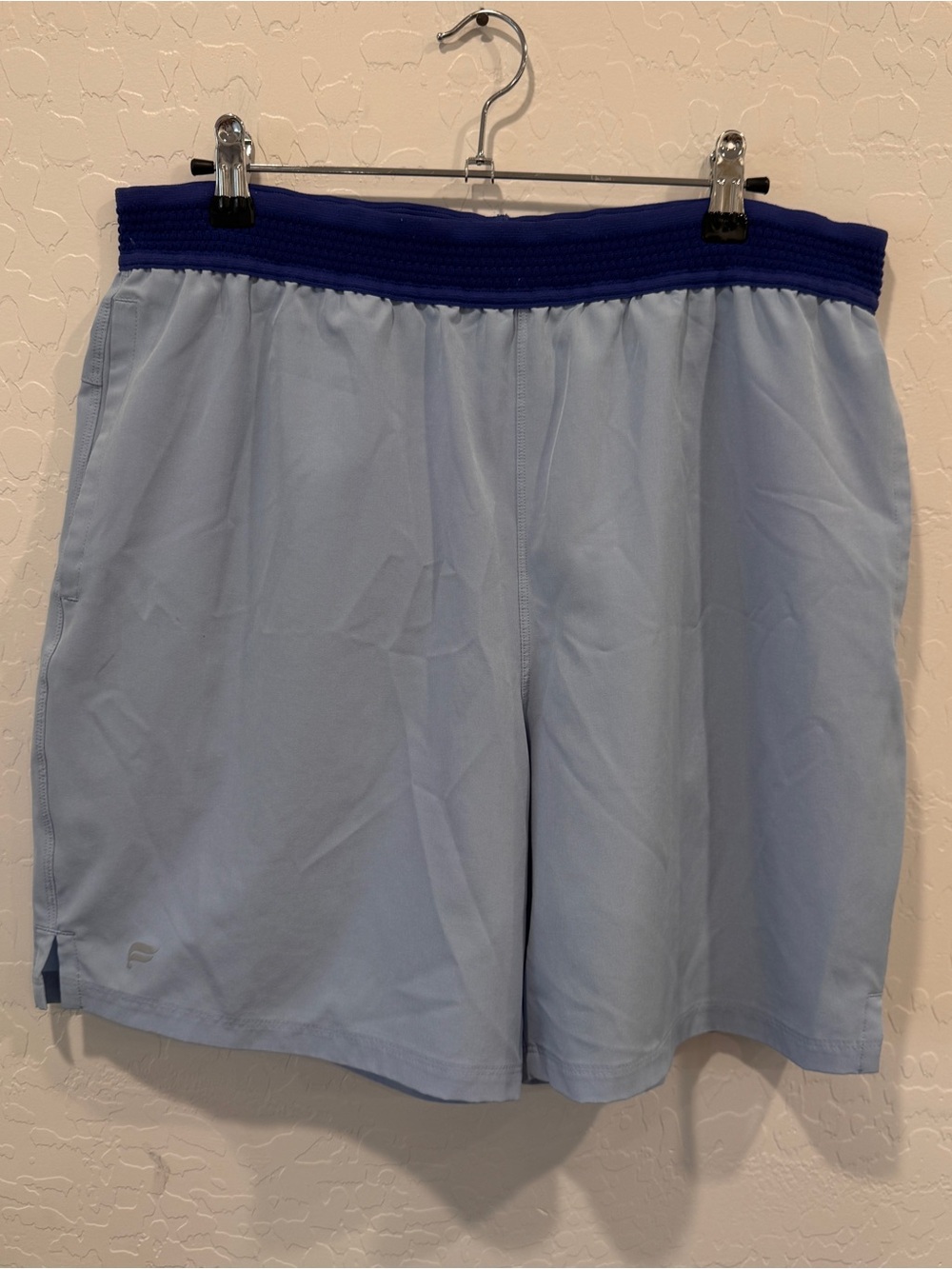Fabletics Light Blue Athletic Shorts Dark Blue Waistband Mens Large Performance